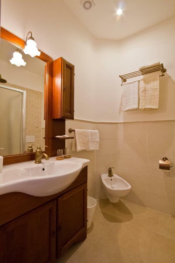 Golden Rooms Bed & Breakfast Trieste Dış mekan fotoğraf